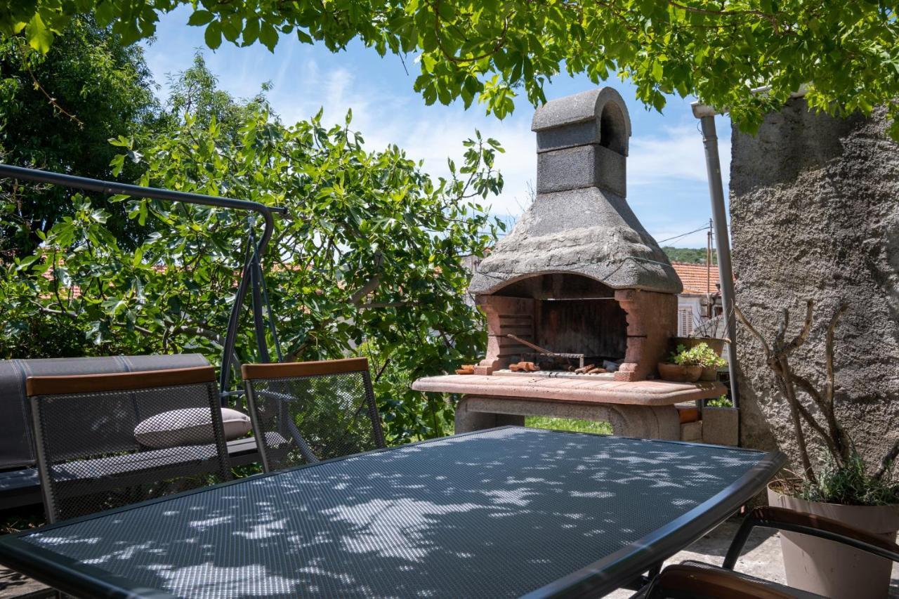Apartments With Wifi Sali, Dugi Otok - 8189 Exterior photo